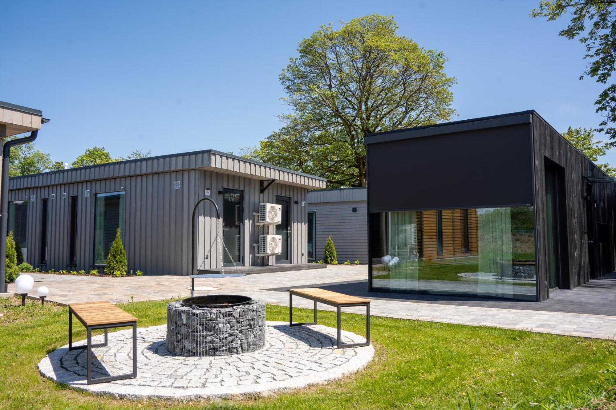Hotel & Chalets By Revex Schwarzenbach am Wald Exterior foto